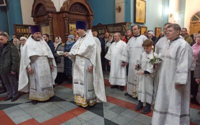 Рождественское богослужение в Градо-Хабаровском соборе Успения Божией Матери