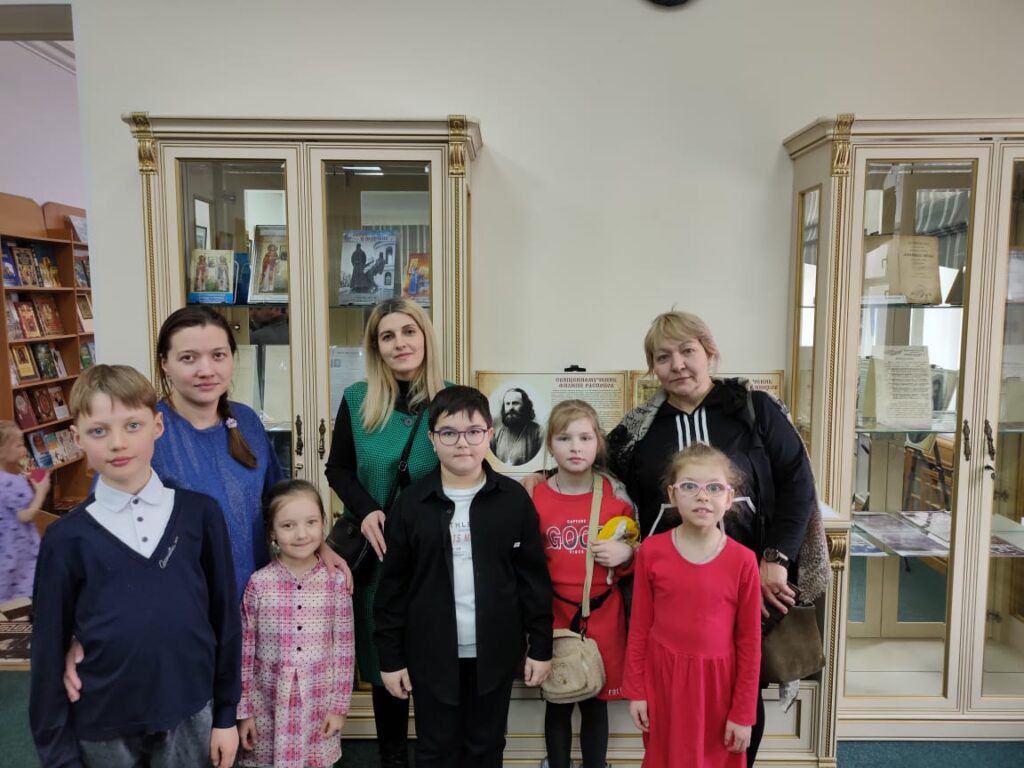 Ученики воскресной школы узнали о подвиге новомученика и героя