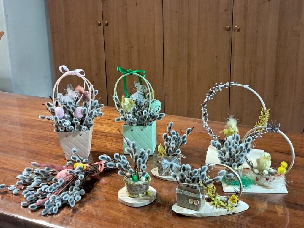 В Успенском соборе начинают работу пасхальные ярмарки